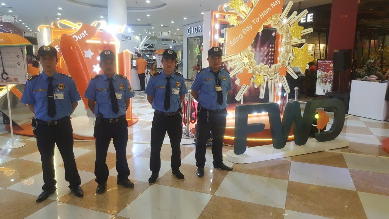 Bảo vệ trung tâm thương mại - Công Ty Cổ Phần Thương Mại Và Dịch Vụ Bảo Vệ Rồng á Châu